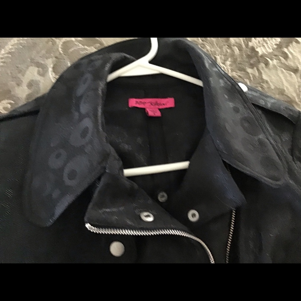 Jacket - Picture 3 of 3